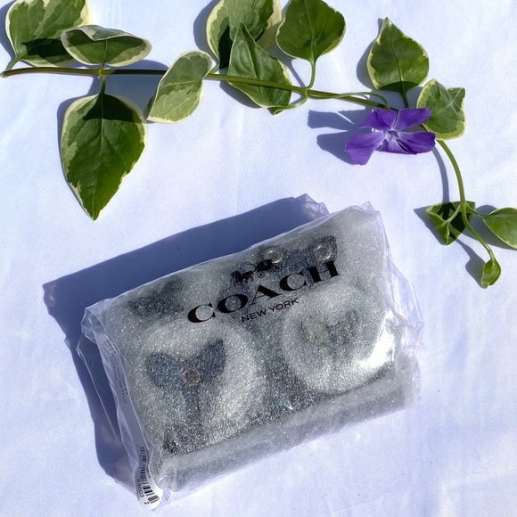 Coach Small Trifold Wallet With Butterfly Applique - Picture 6 of 7